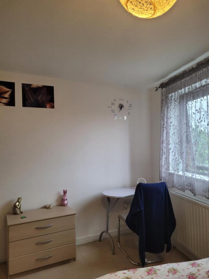 Room Near Heathrow Airport Hillingdon Dış mekan fotoğraf